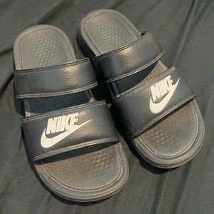 Double Strap NIKE Slides